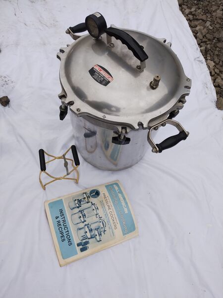 File:All American Canning And Cooking Deluxe Cast Aluminum Pressure Cooker - IMG 20241122 140659.jpg